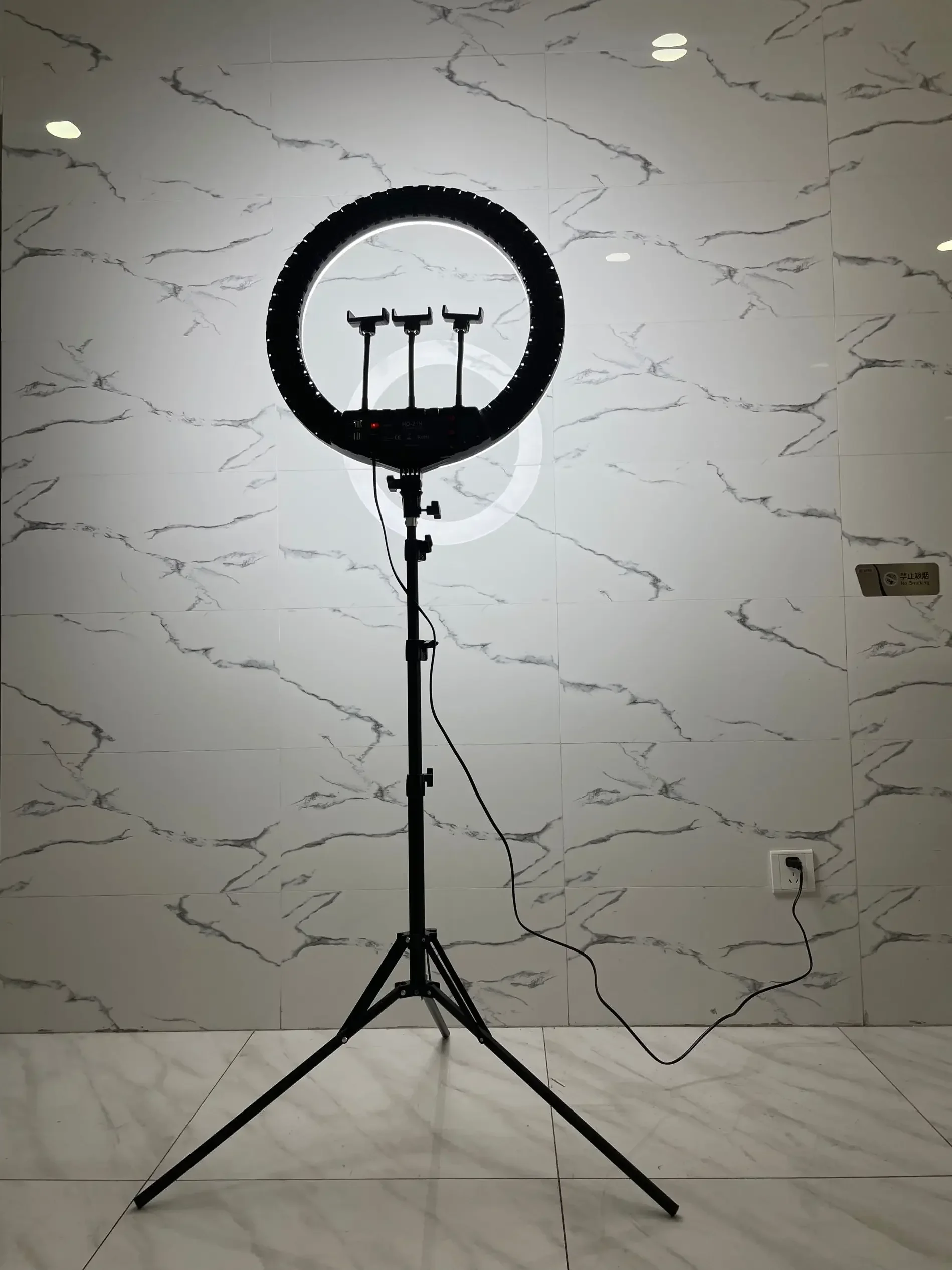 Set di illuminazione a LED da  - Photography Lighting recensione e prezzo